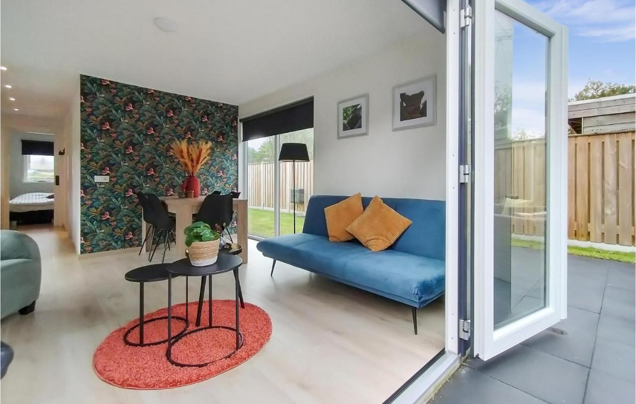 2 Bedroom Awesome Home In Heinkenszand Extérieur photo